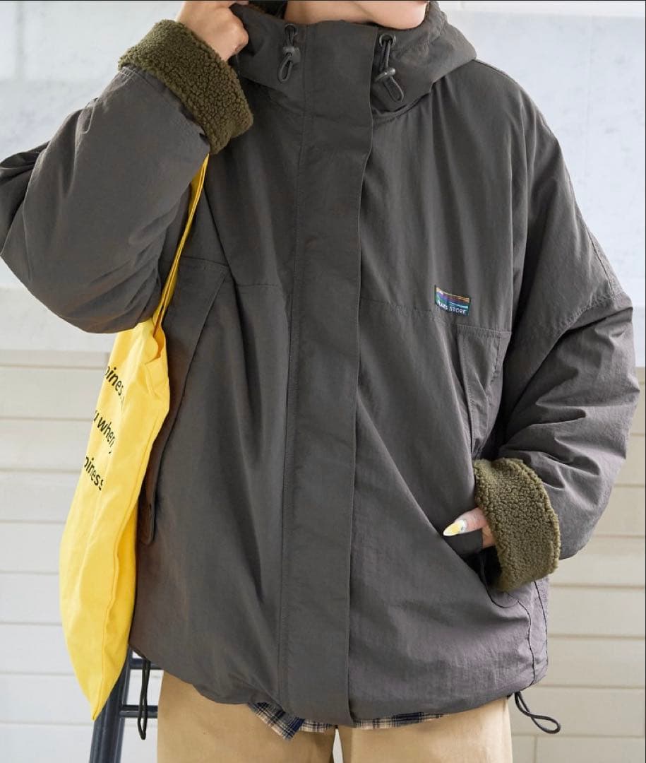 本日値下げ　FREAK'S STORE ボアリバーシブルフーディー 冬アウター