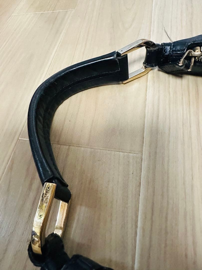 GUCCI グッチ ショルダーバッグ大きめサイズ