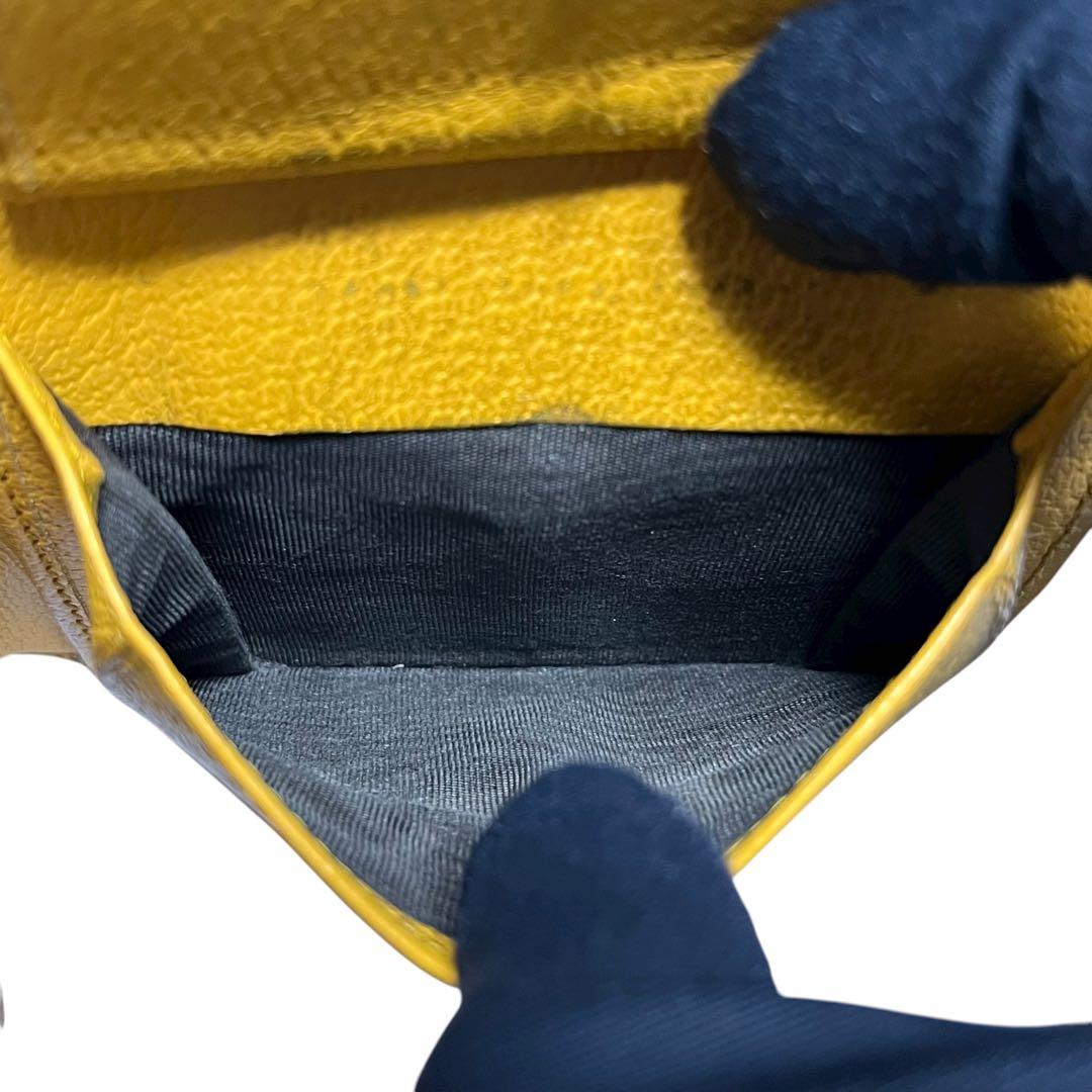 希少✨グッチ 二つ折り財布 カットアウト GG ロゴ インターロッキング PVC