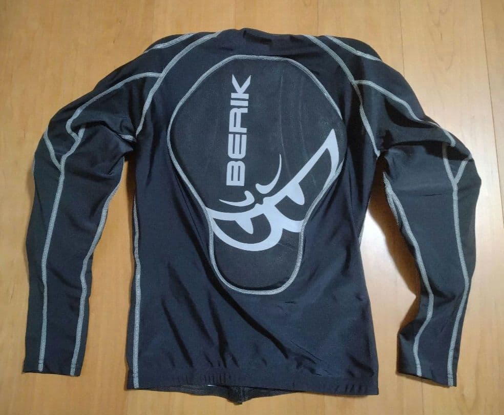 新品 BERIK ベリック メッシュプロテクター 52サイズXL相当