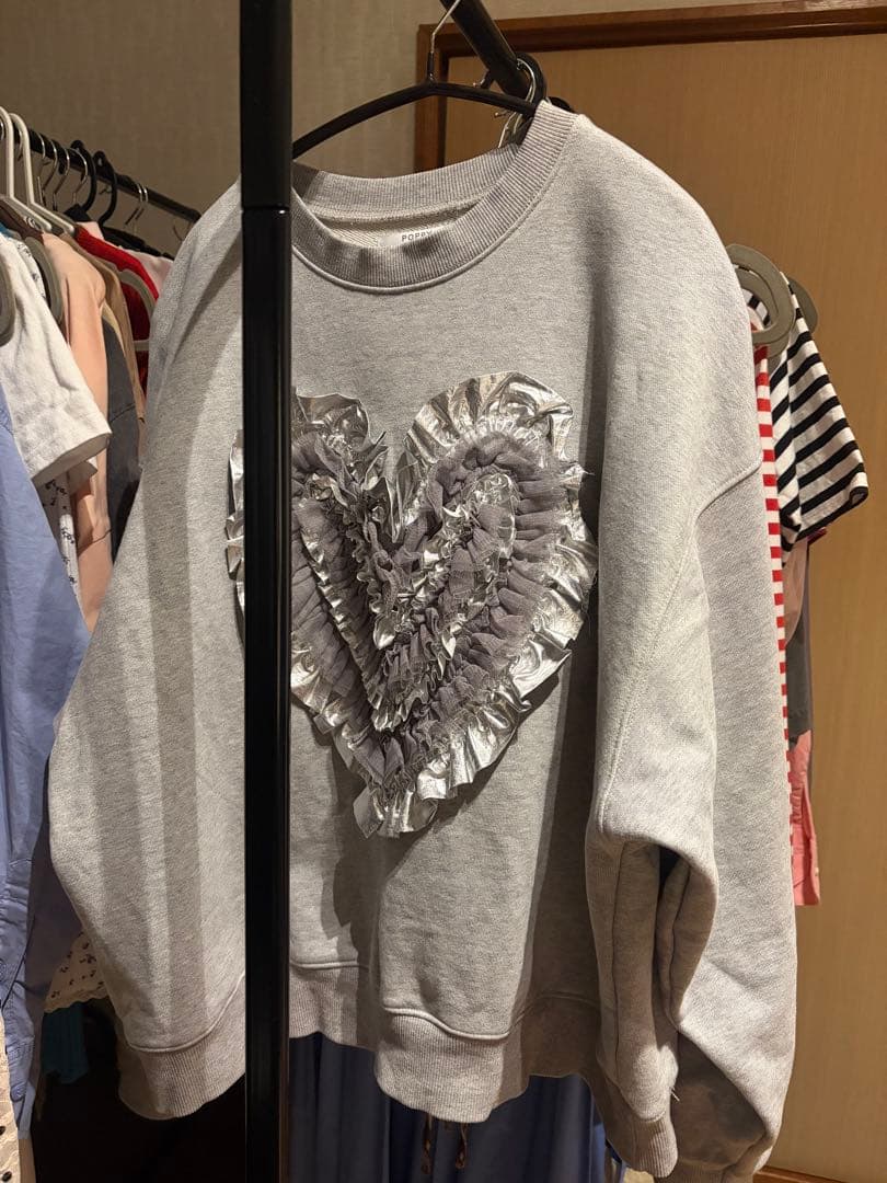 HEART TULLE SWEATSHIRT あさぎーにょ　poppy
