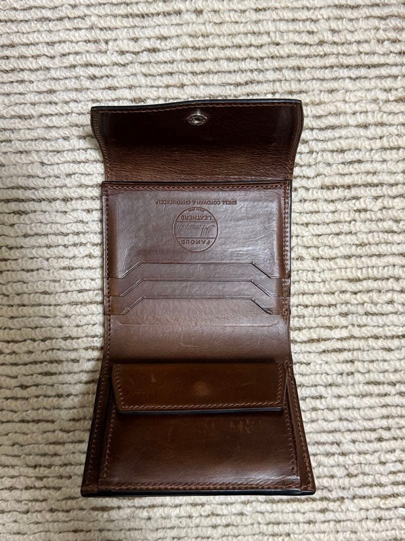 万双 ダブルホーウィン 被せ型財布 売り急ぎ！