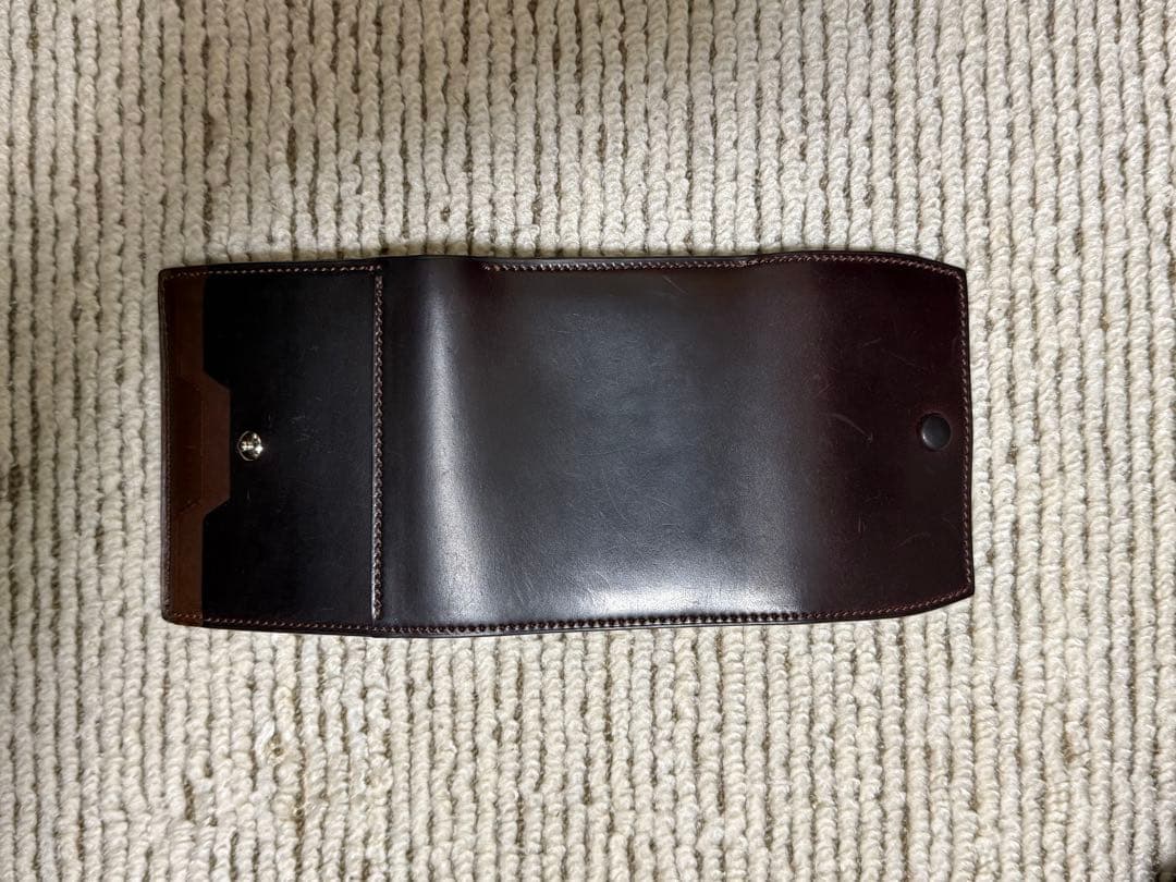 万双 ダブルホーウィン 被せ型財布 売り急ぎ！