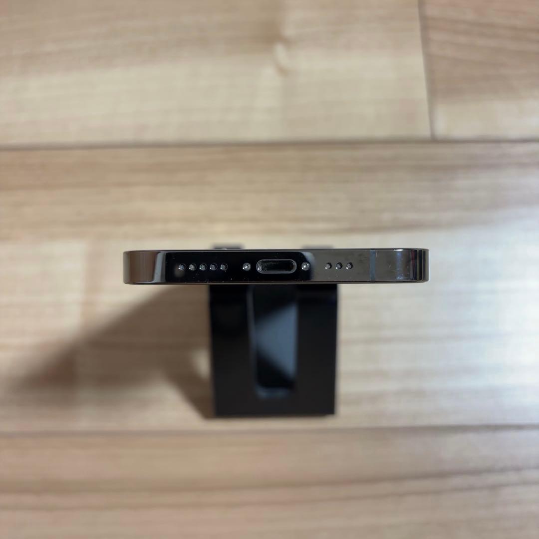 美品 バッテリー新品 iPhone13 Pro 512GB グラファイト