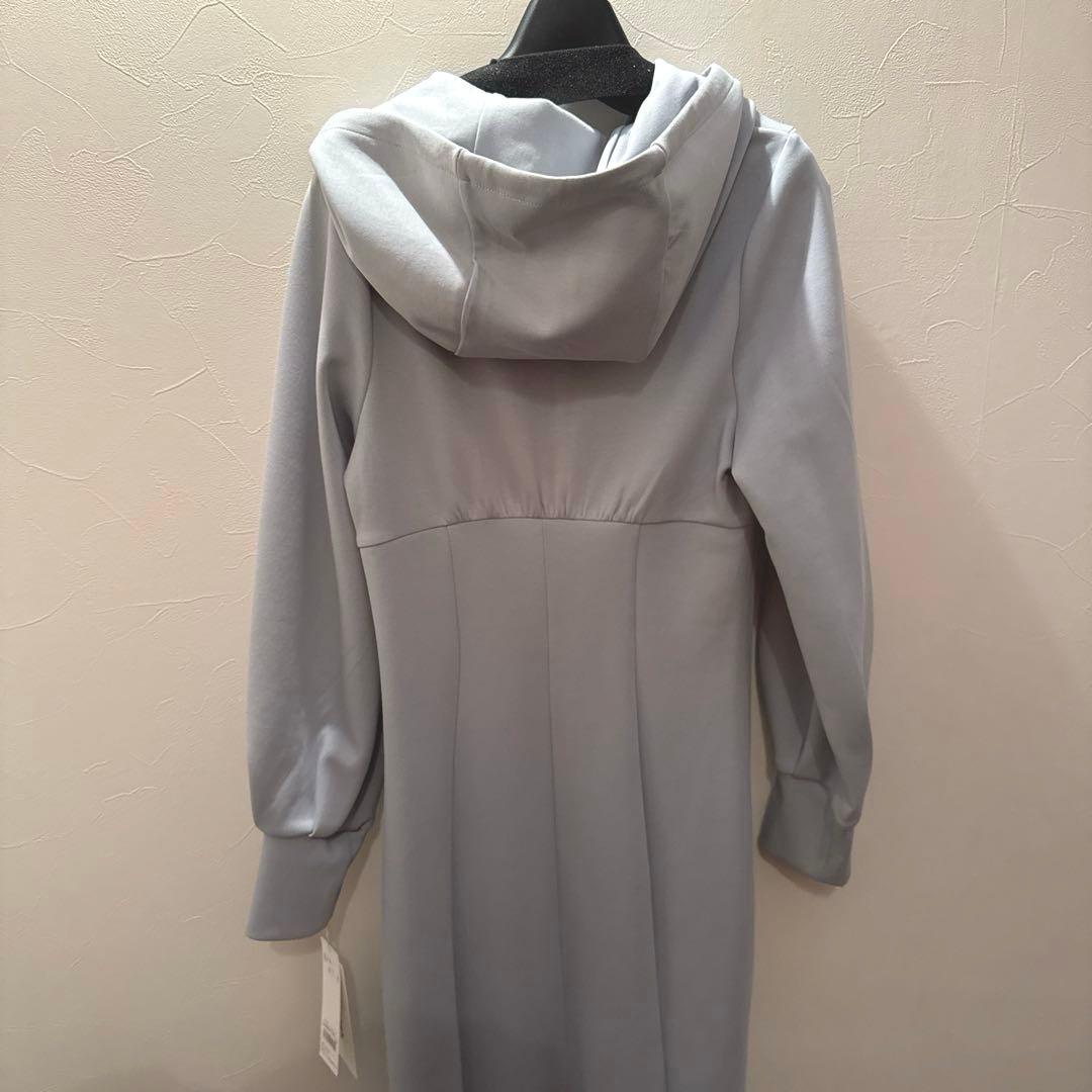 【新品LILYBROWN】パーカーワンピース