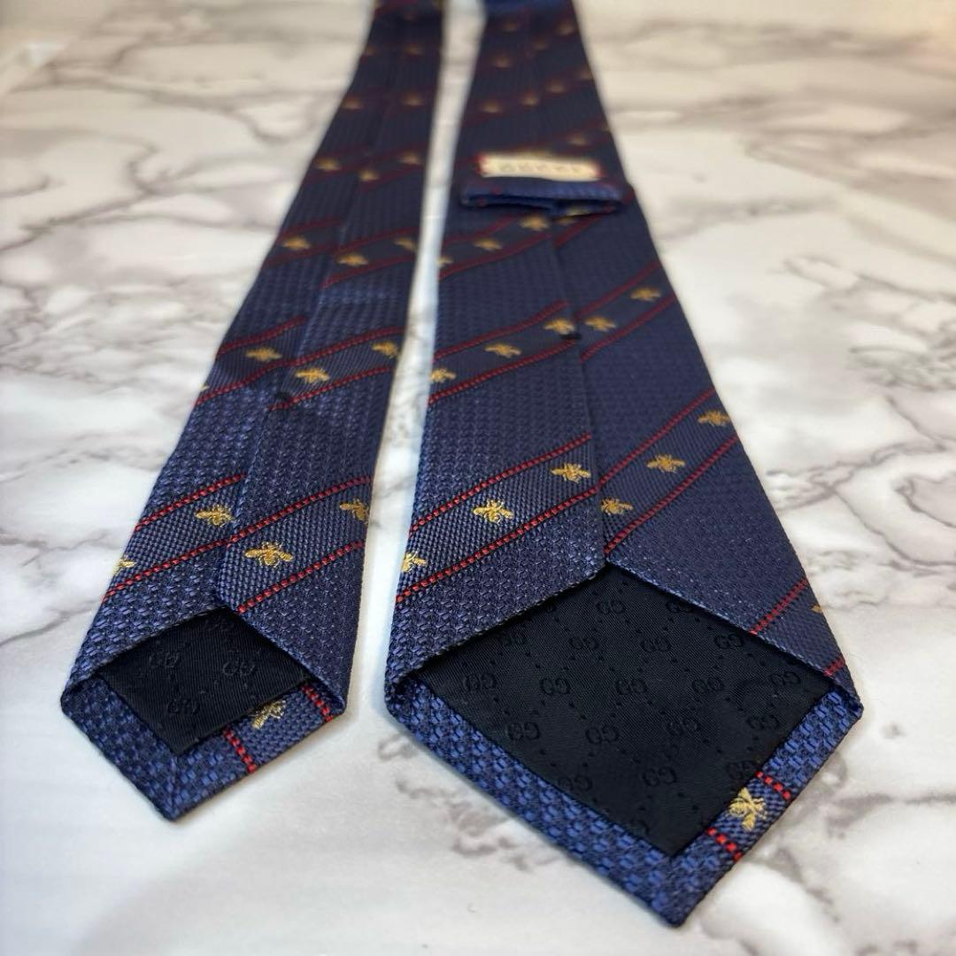 【極美品✨】GUCCI ネクタイ　ネイビー　紺　蜂　ビー　ブルー　青　刺繍　金