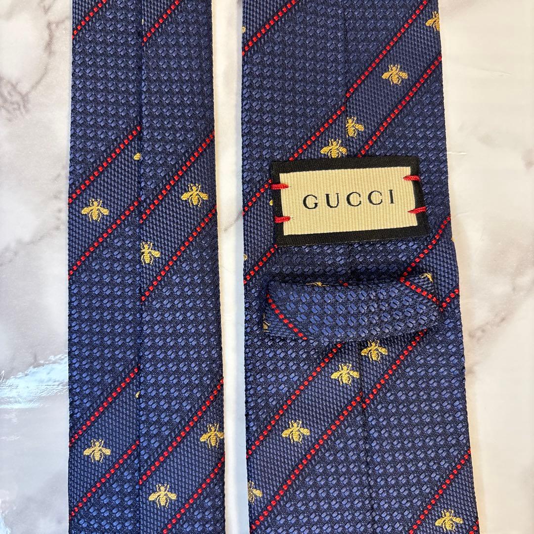 【極美品✨】GUCCI ネクタイ　ネイビー　紺　蜂　ビー　ブルー　青　刺繍　金