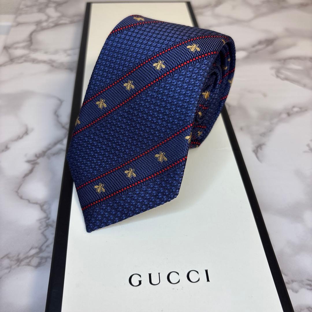 【極美品✨】GUCCI ネクタイ　ネイビー　紺　蜂　ビー　ブルー　青　刺繍　金