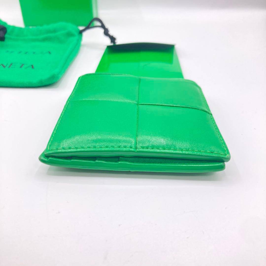 ボッテガヴェネタ カセット パラキートグリーン