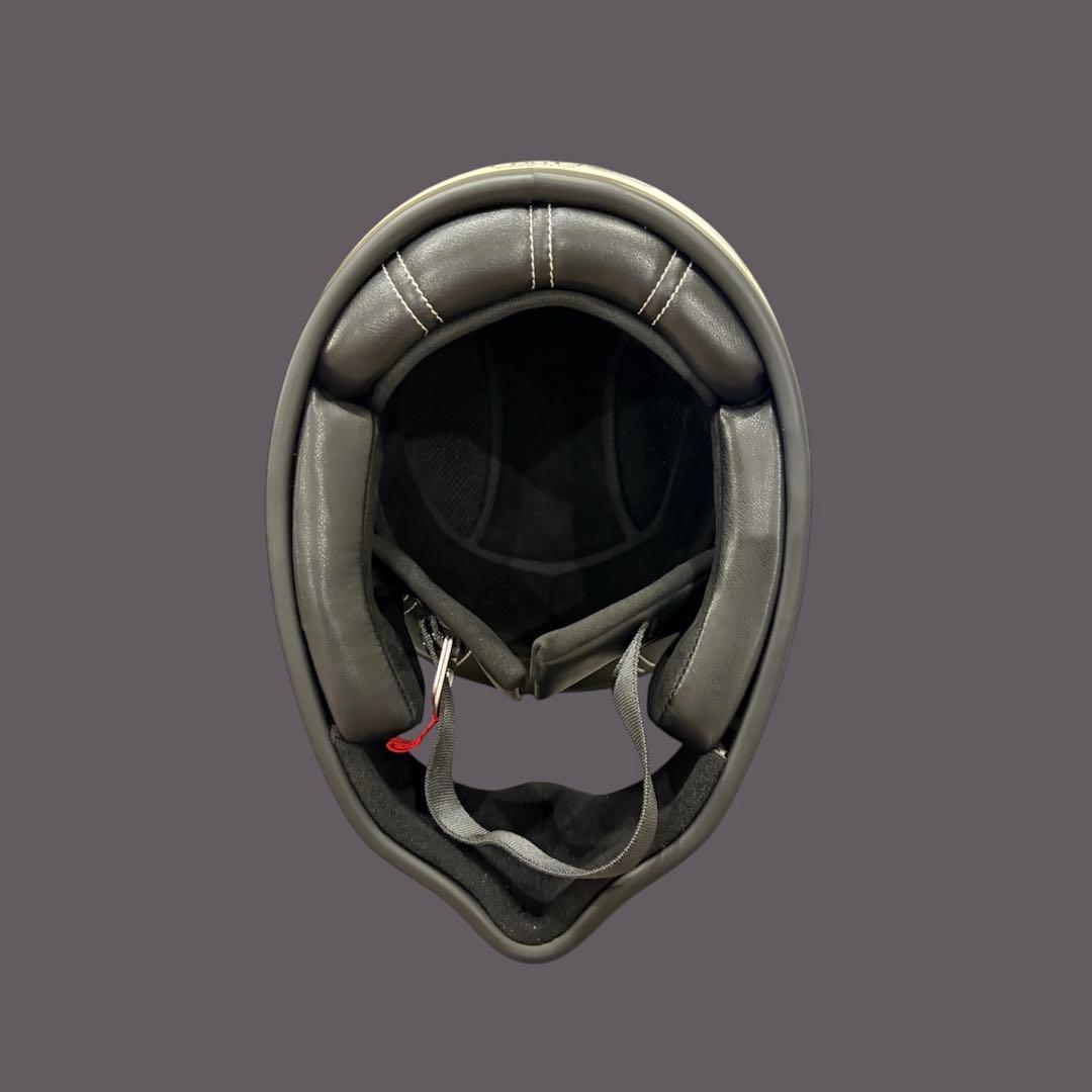 新品 フルフェイス ヘルメット 装飾用