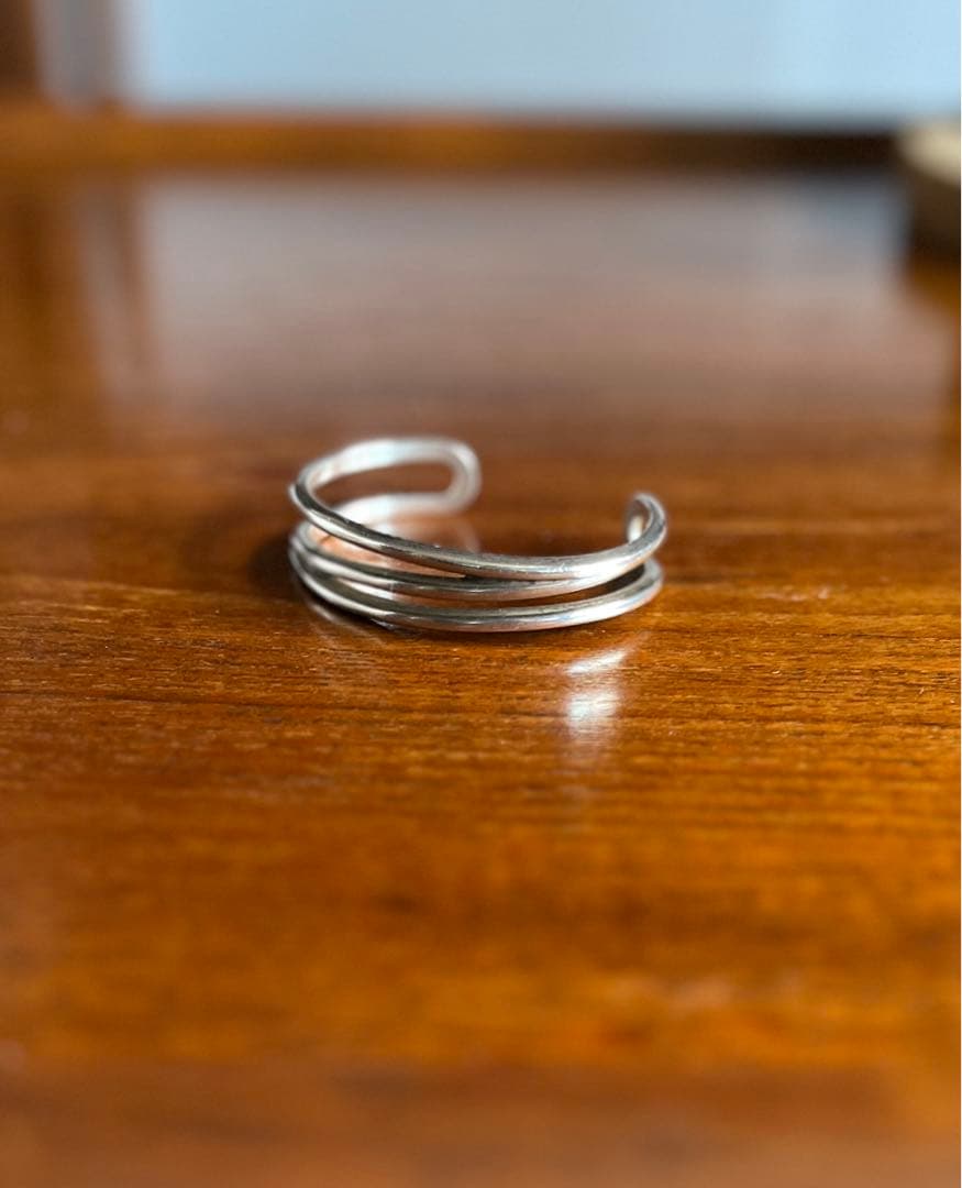 ティファニーTIFFANY&CO. ダイアゴナル カフ　バングル