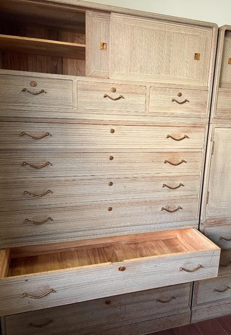 ☆総桐箪笥 ☆飾り金具☆和箪笥 ☆整理タンス ☆ビンテージ品 　✩送料込み