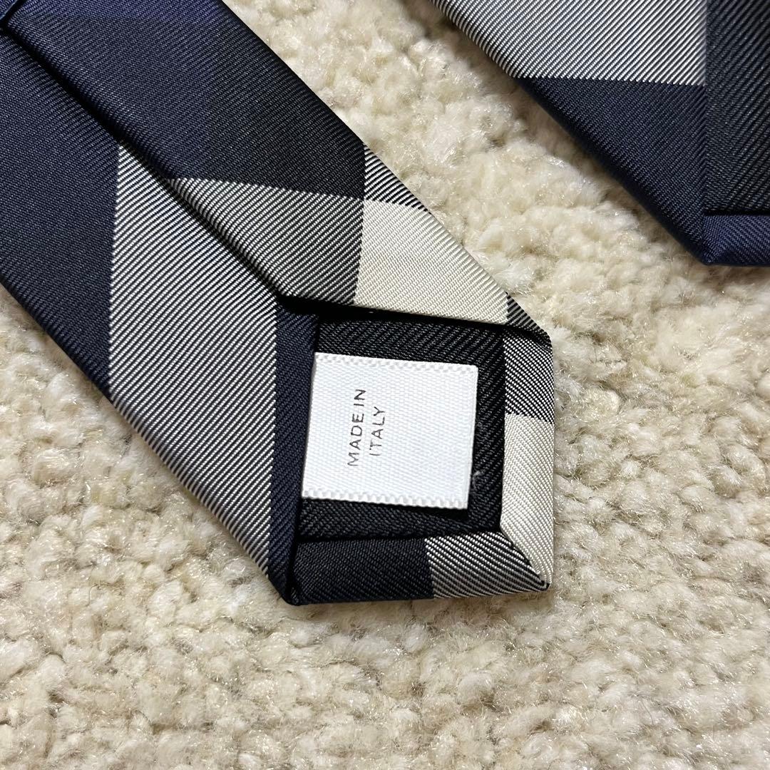 極美品 バーバリー ネクタイ 現行タグ ノバチェク クラシックカット