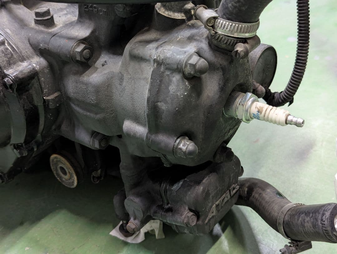 MC11 NS250R 　エンジン　2st