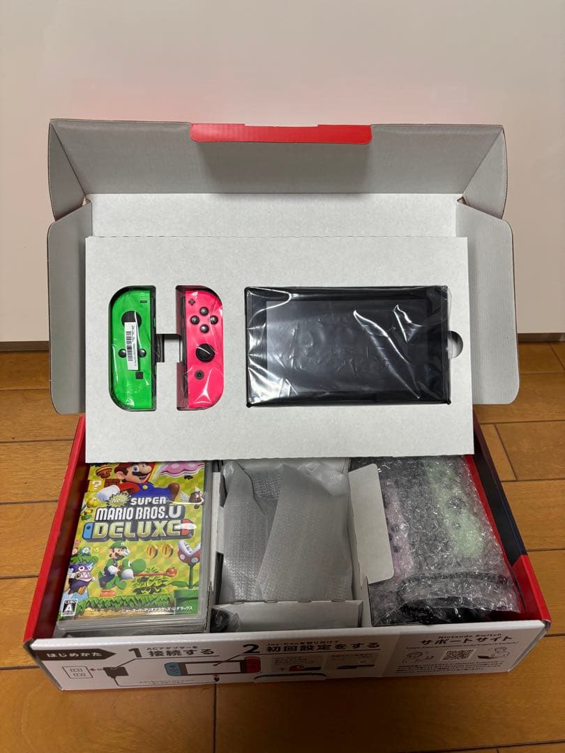 Nintendo Switch本体、マリオU、Joy-Con3組、microSD