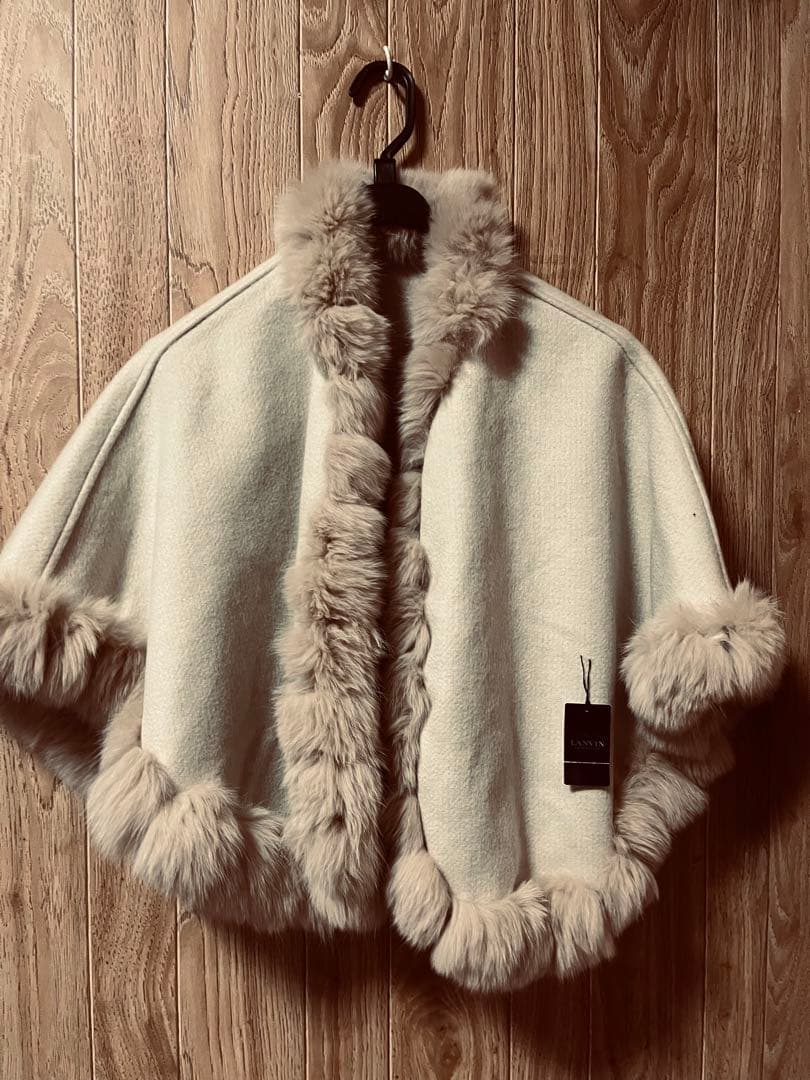 LANVAN アイボリー フォックスファー付きカシミヤケープ