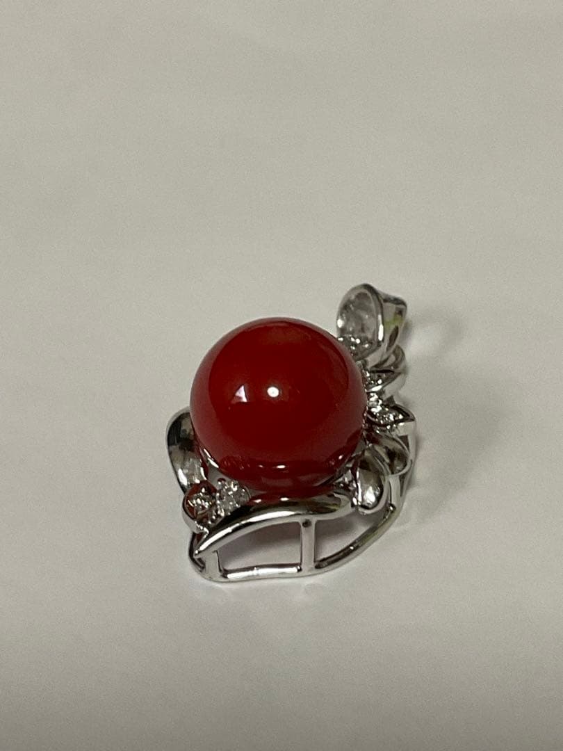 天然珊瑚ペンダントヘッド　18 k