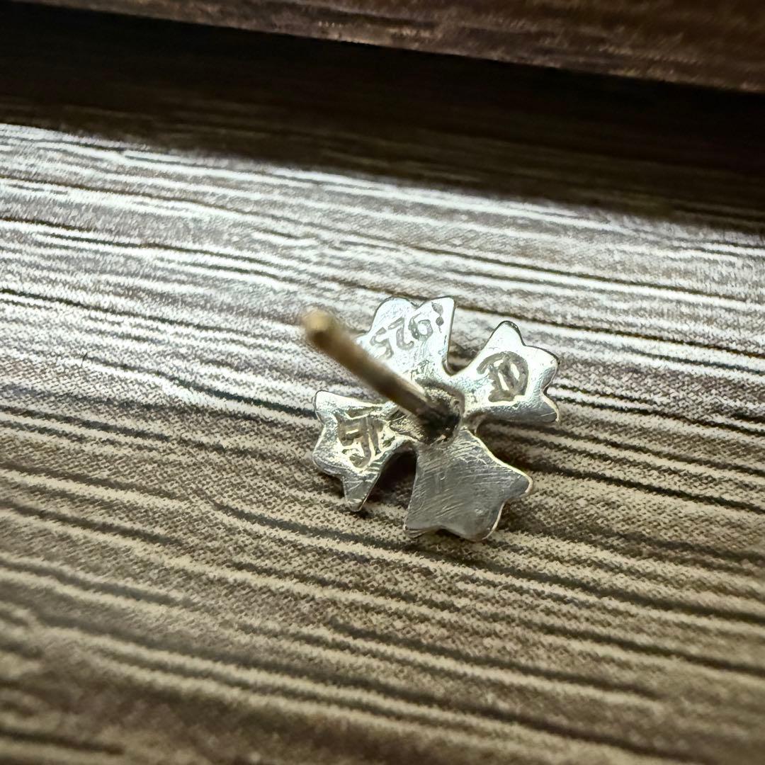 Chrome Hearts CHクロス スタッドピアス