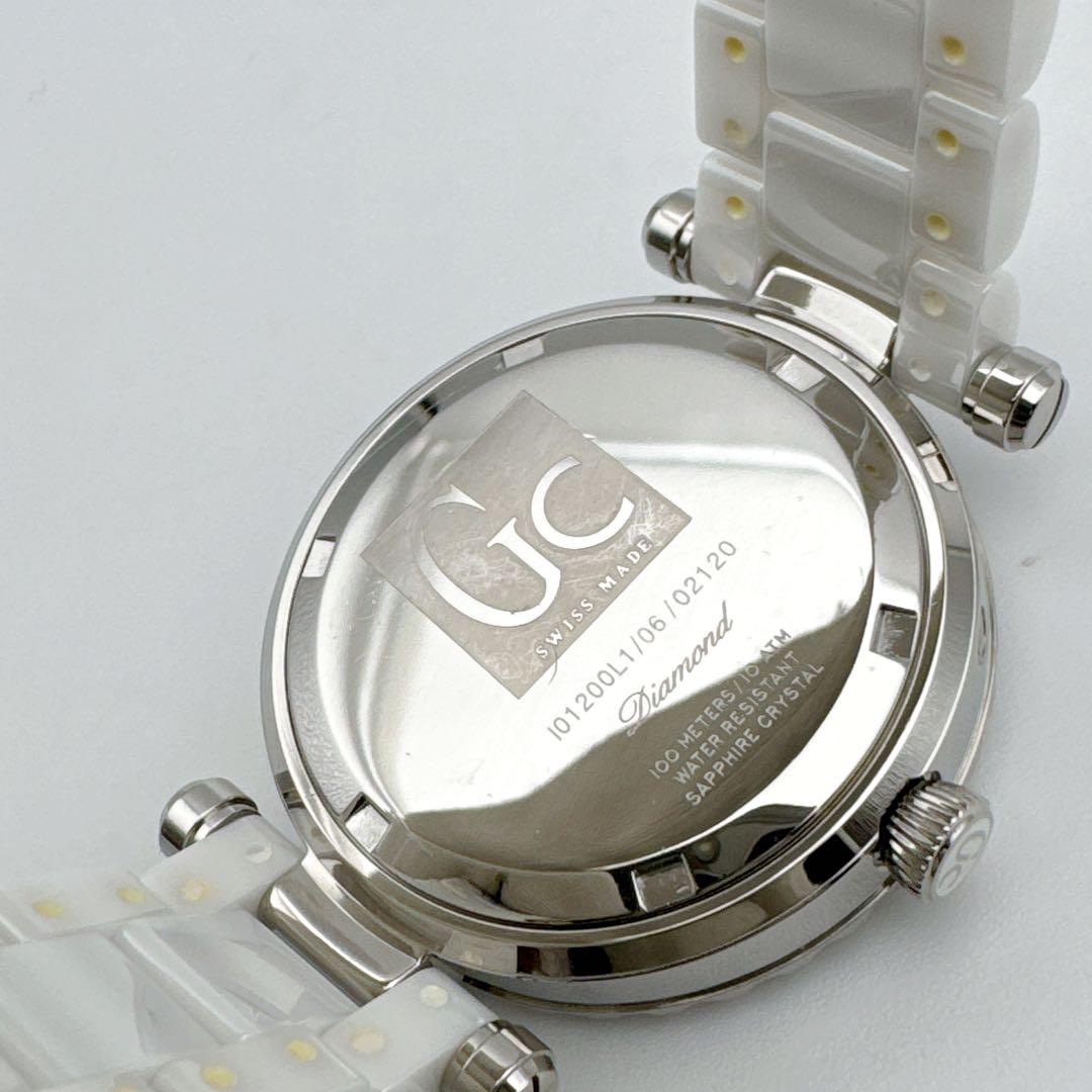 GC 32Pダイヤ セラミック パール文字盤 ダブルカレンダー ホワイト　腕時計