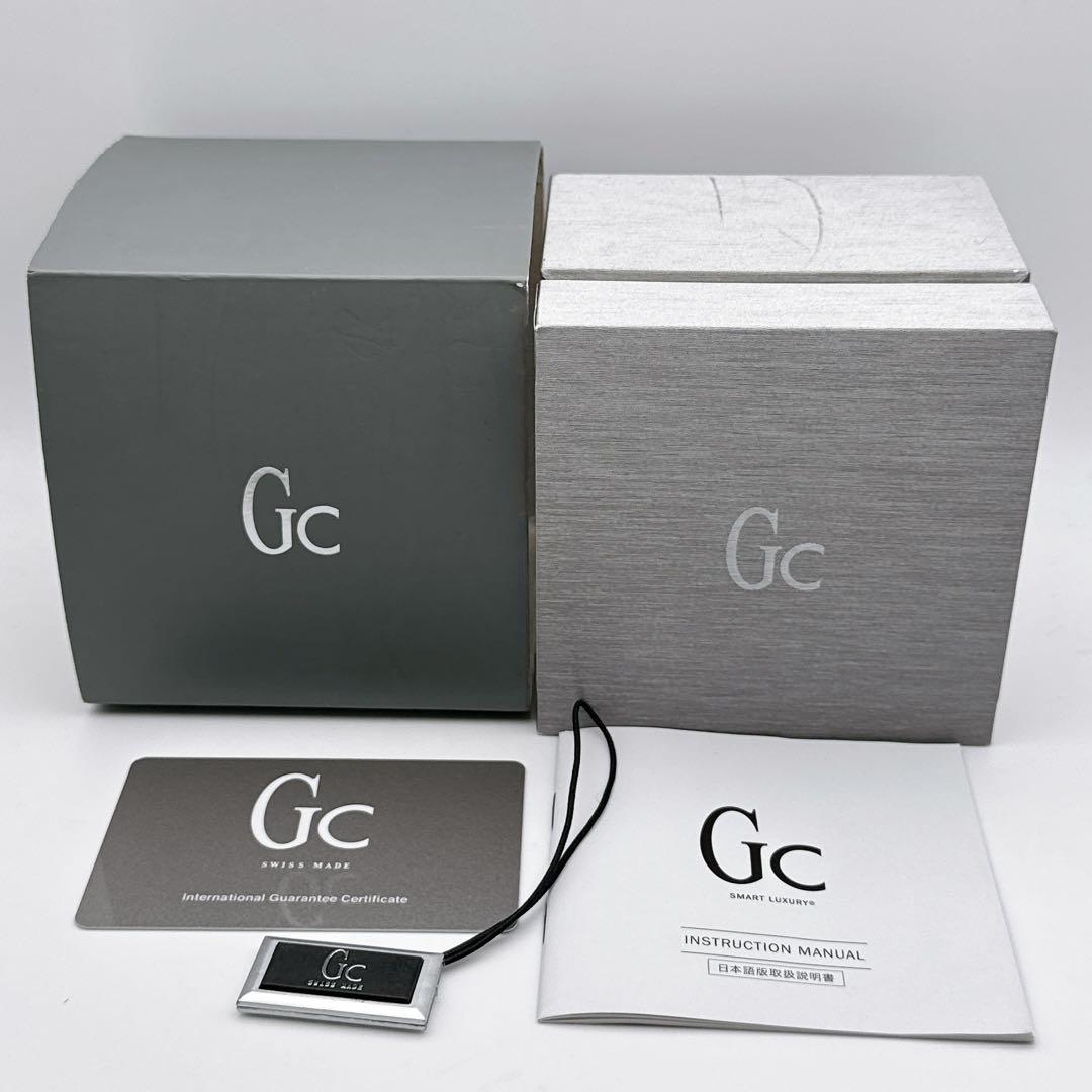 GC 32Pダイヤ セラミック パール文字盤 ダブルカレンダー ホワイト　腕時計