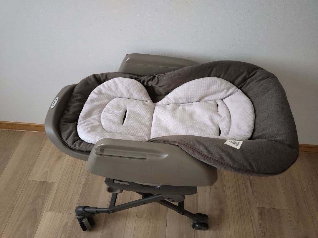 コンビ スウィングベッド＆チェア ネムリア 美品 最終値下げ！