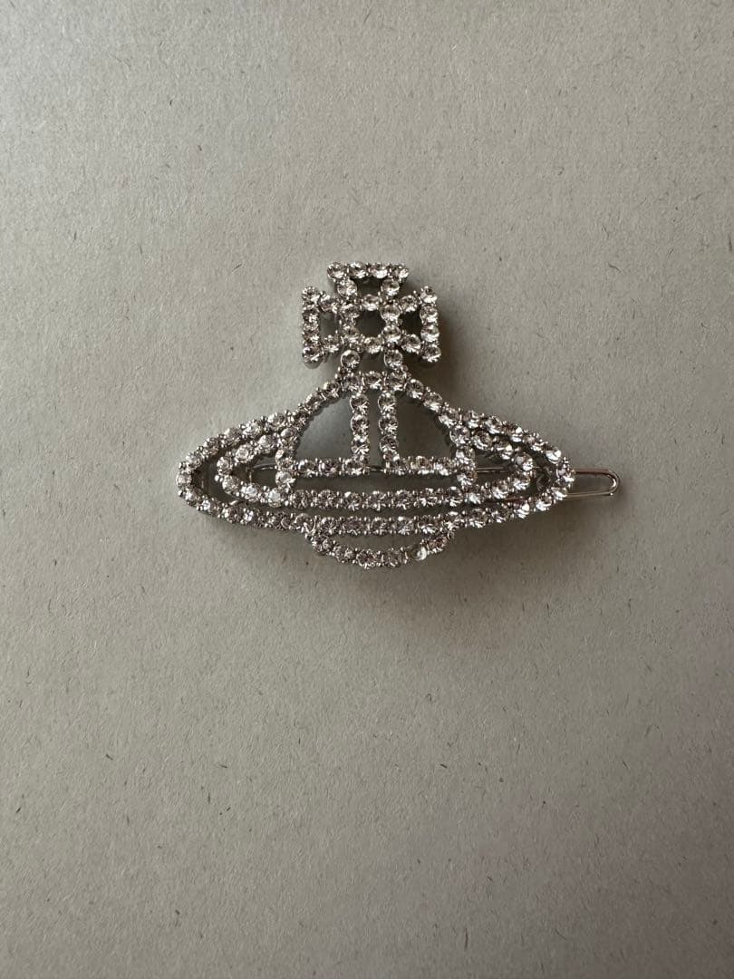 ヴィヴィアンウエストウッド　ヘアピン