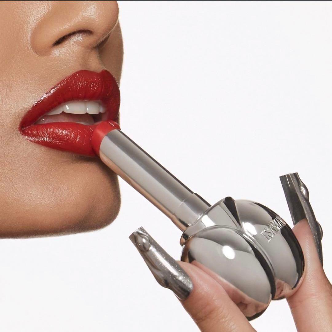 日本未発売【新品】ISAMAYA BEAUTY LIPS リップ　レッド　箱付き