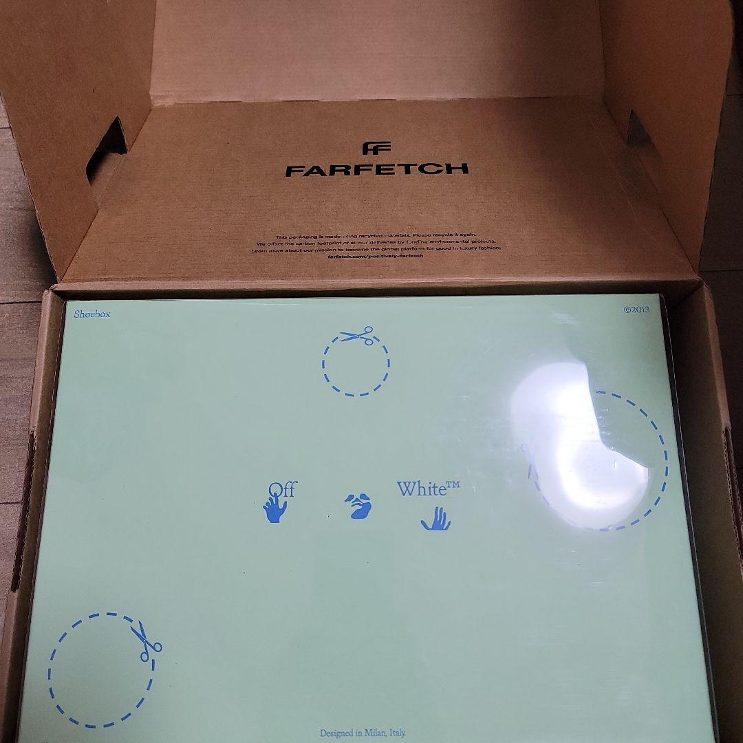 Off-White　スニーカー