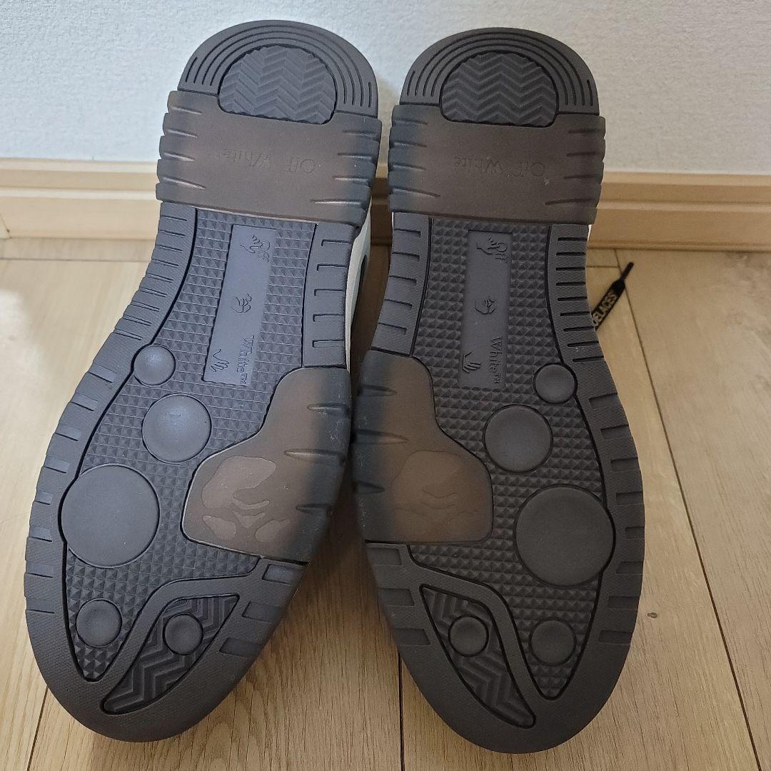 Off-White　スニーカー