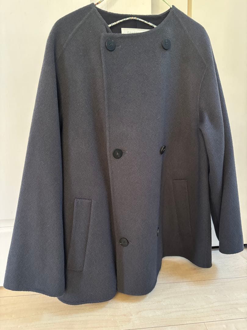 美品ギャルリーヴィー　ウールダブルフェイス カラーレス　トレンチショートコート