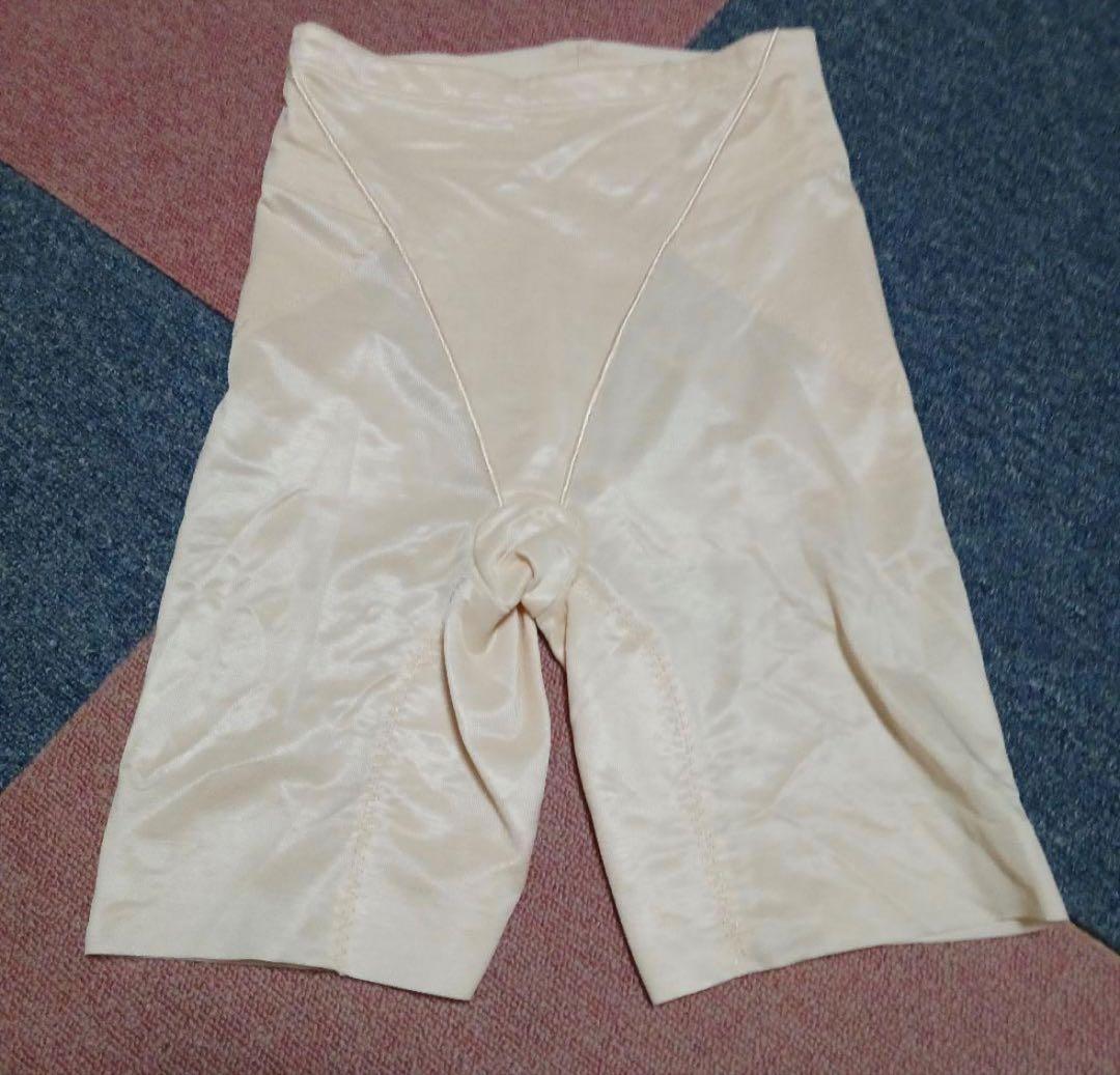 美品　FOUR SIS & CO. ブライダルインナーD75/76 美品セット