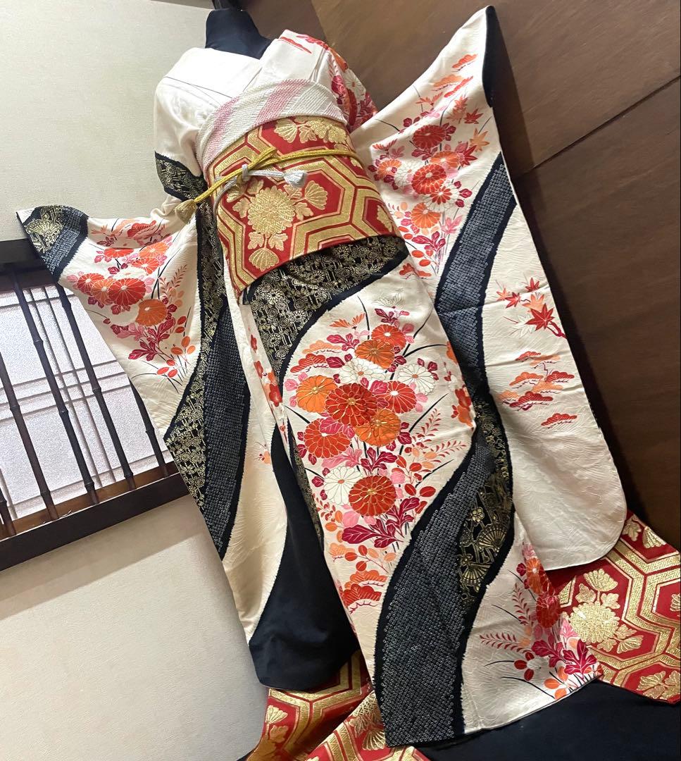 振袖 フルセット6点サイズM〜Ｌ駒刺繍　絞り　檜扇枝花文　金彩　正絹