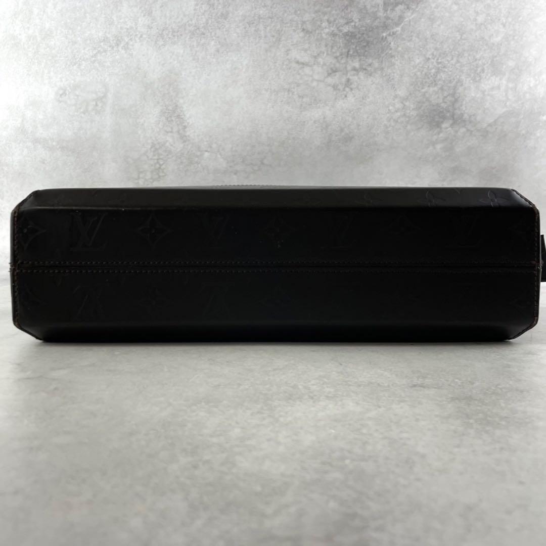 しばづけ様　ルイヴィトン　ショルダーバッグ　グラセ　フォンジー　M46570