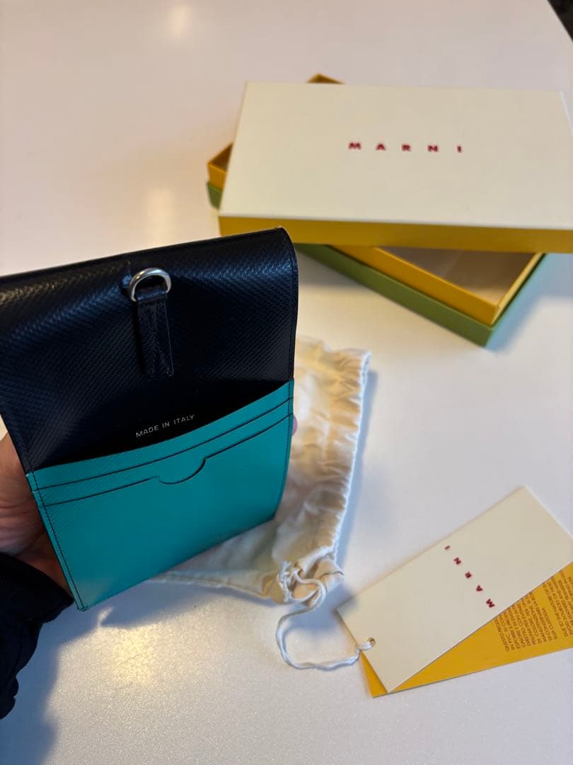 MARNI レザーショルダーバッグ ブラック ターコイズ