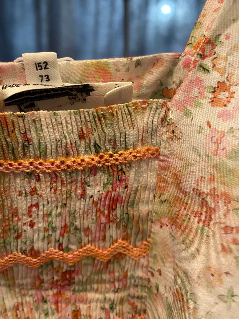 ボンポワン　リバティー　スモッキング　ワンピース