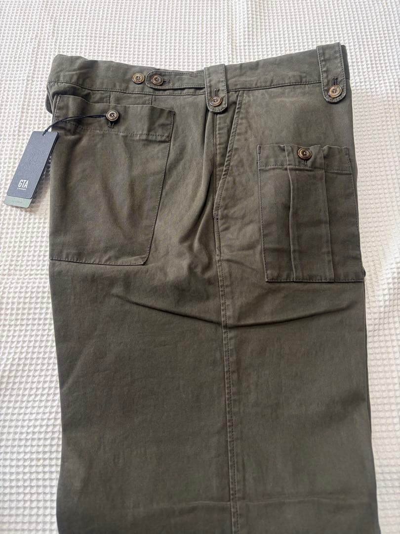 新品 ＧＴＡ カーゴパンツ GIACOMO オリーブグリーン サイズ52