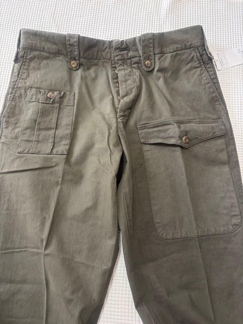 新品 ＧＴＡ カーゴパンツ GIACOMO オリーブグリーン サイズ52