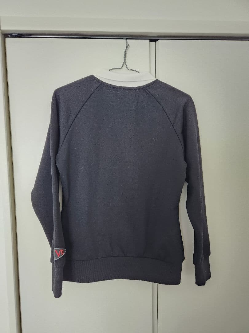 V12　トレーナー