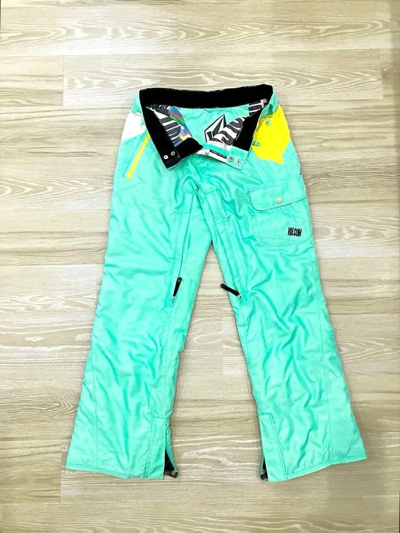【VOLCOM】スノーボードパンツ M〈ウエスト調節可〉レディース