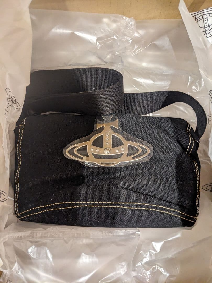 ヴィヴィアンウエストウッド キャンバス ショルダーバッグ ブラック