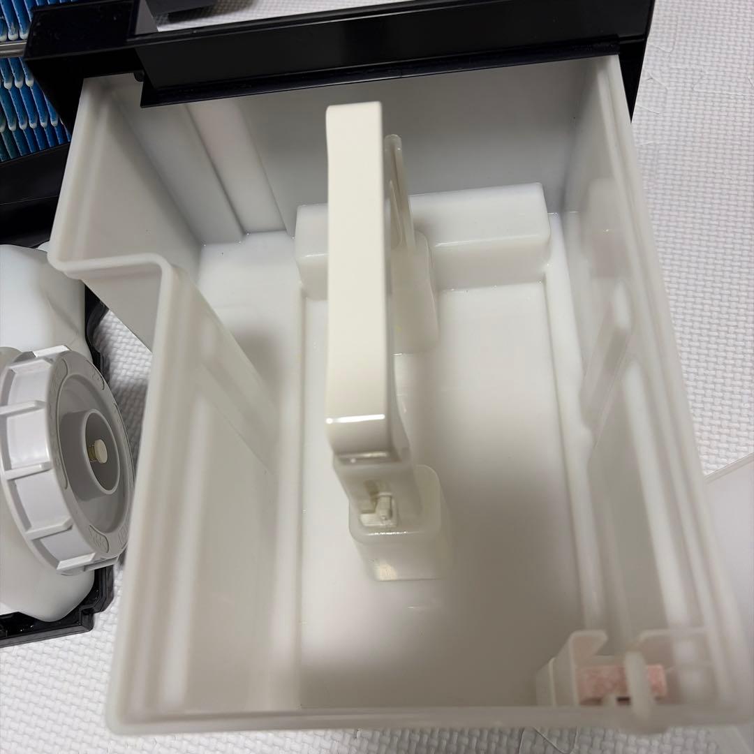 SHARP KC-HD70-W 除加湿空気清浄機　シャープ　プラズマクラスター