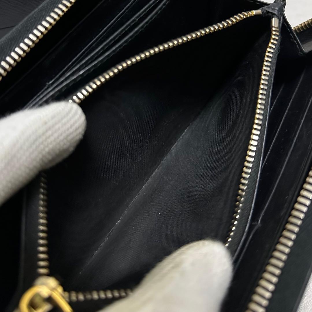 PRADA 長財布　キルティング　ナイロン　ゴールドロゴ ラウンドファスナー