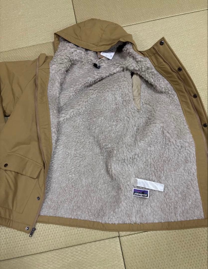 パタゴニア　インファーノジャケット　キッズX X L新品