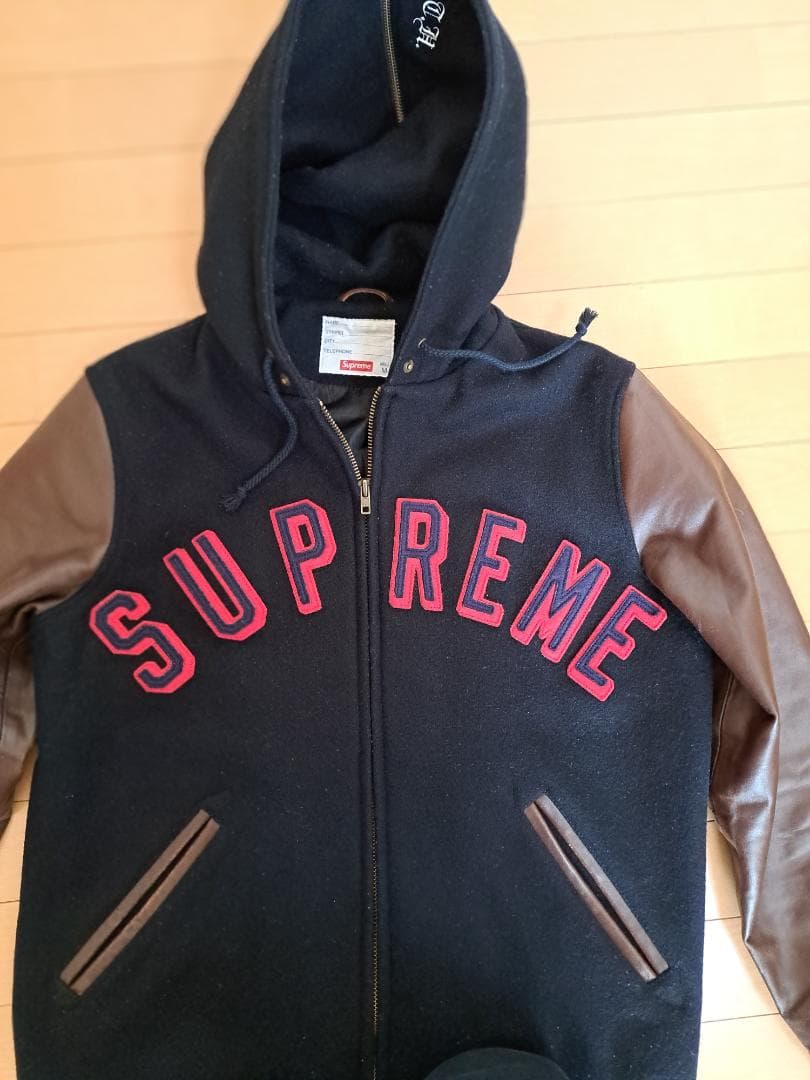 SUPREME フード付きスタジャン 黒/茶