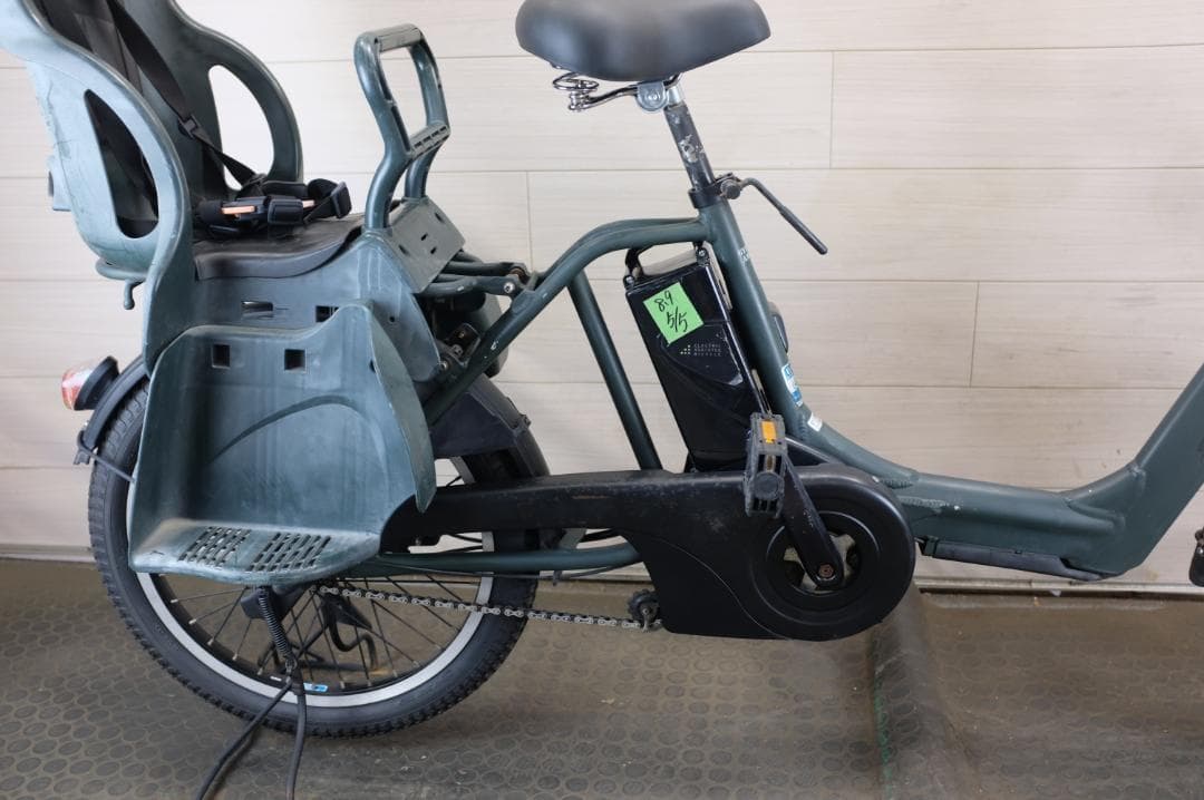 パナソニック ギュット アニーズ　20インチ3段　8.9Ah（5点灯）充電器あり