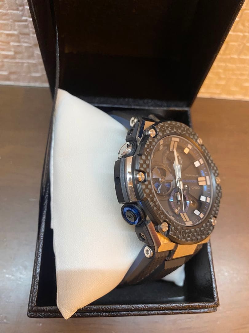 【箱付き極美品/レア】G-SHOCK GST-B100X-1AJF 海外セレブ