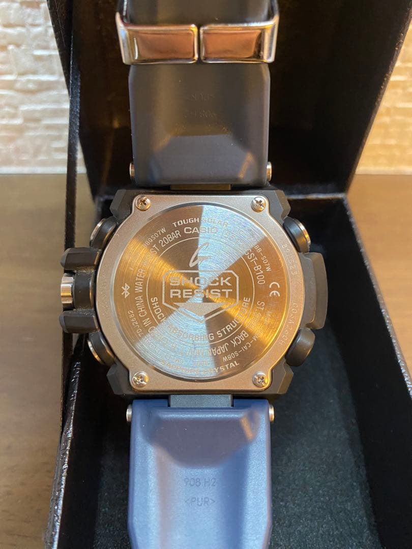 【箱付き極美品/レア】G-SHOCK GST-B100X-1AJF 海外セレブ