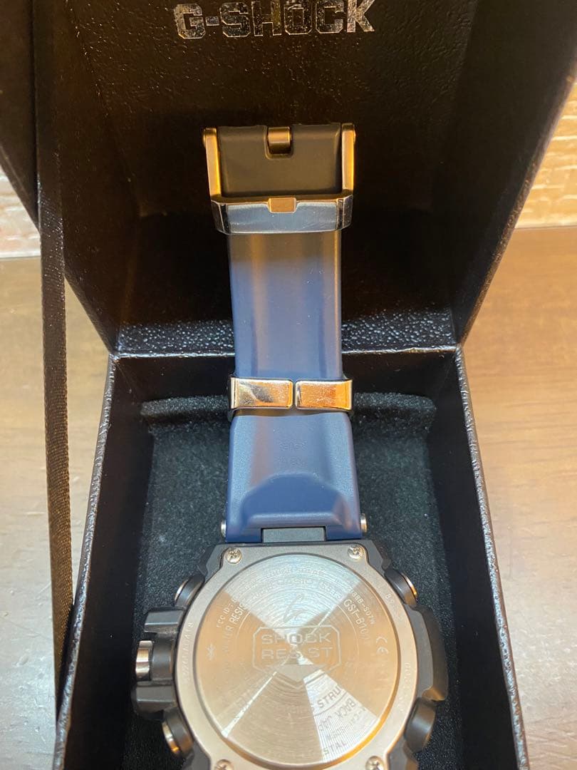 【箱付き極美品/レア】G-SHOCK GST-B100X-1AJF 海外セレブ