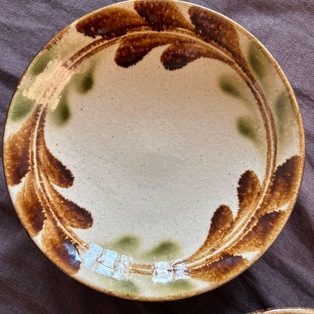 やちむん 2枚セット 7寸 大皿 丸 陶芸こまがた デイゴ柄 沖縄陶器 駒形爽飛