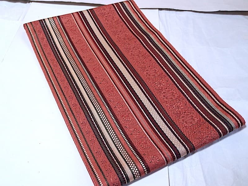 織りの八寸名古屋帯（縦縞に花文）正絹美品